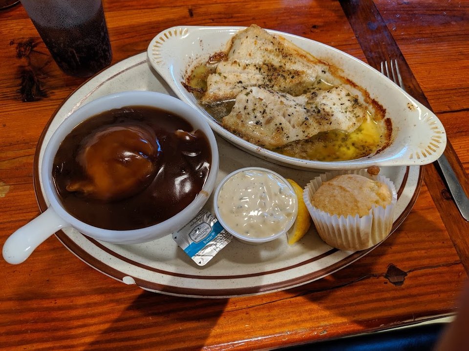 Butter Mashed Potatoes and Gravy